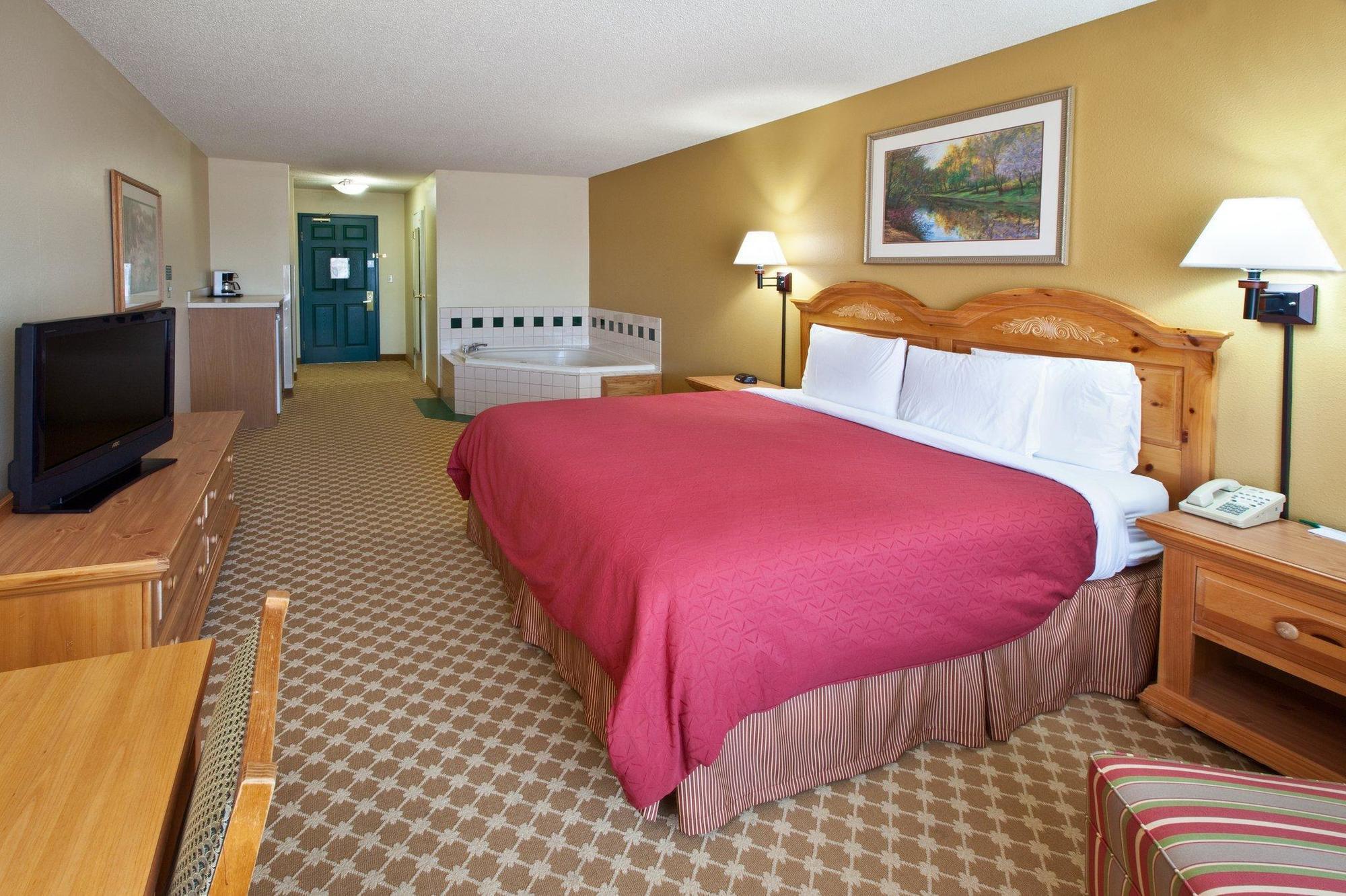 Hotel Holiday Express & - - 120th And Maple By Ihg 3*