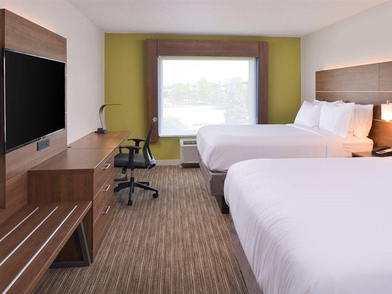 Holiday Express & - - 120th And Maple By Ihg 3*