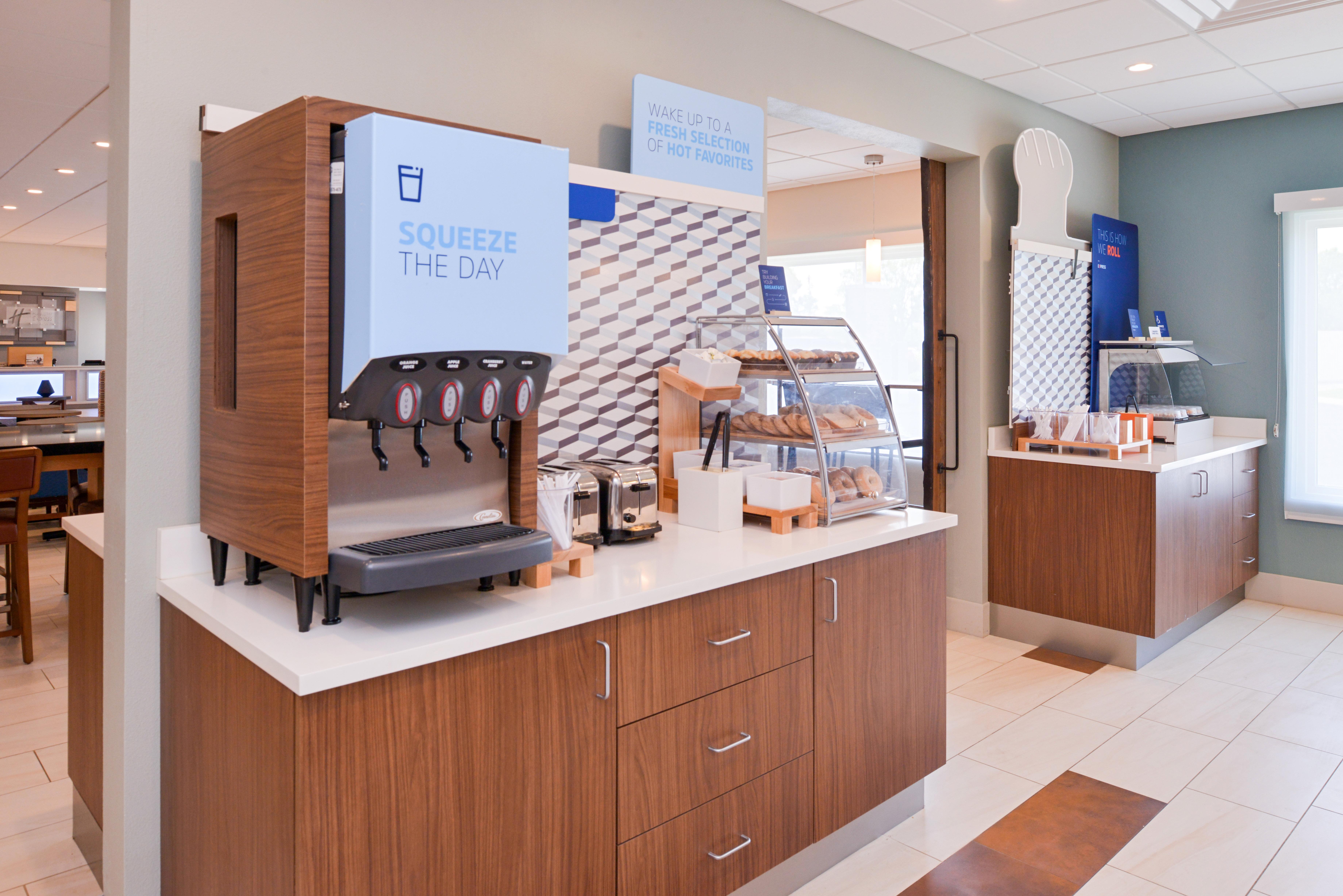 Express & - - 120th And Maple By Ihg Hotel Omaha