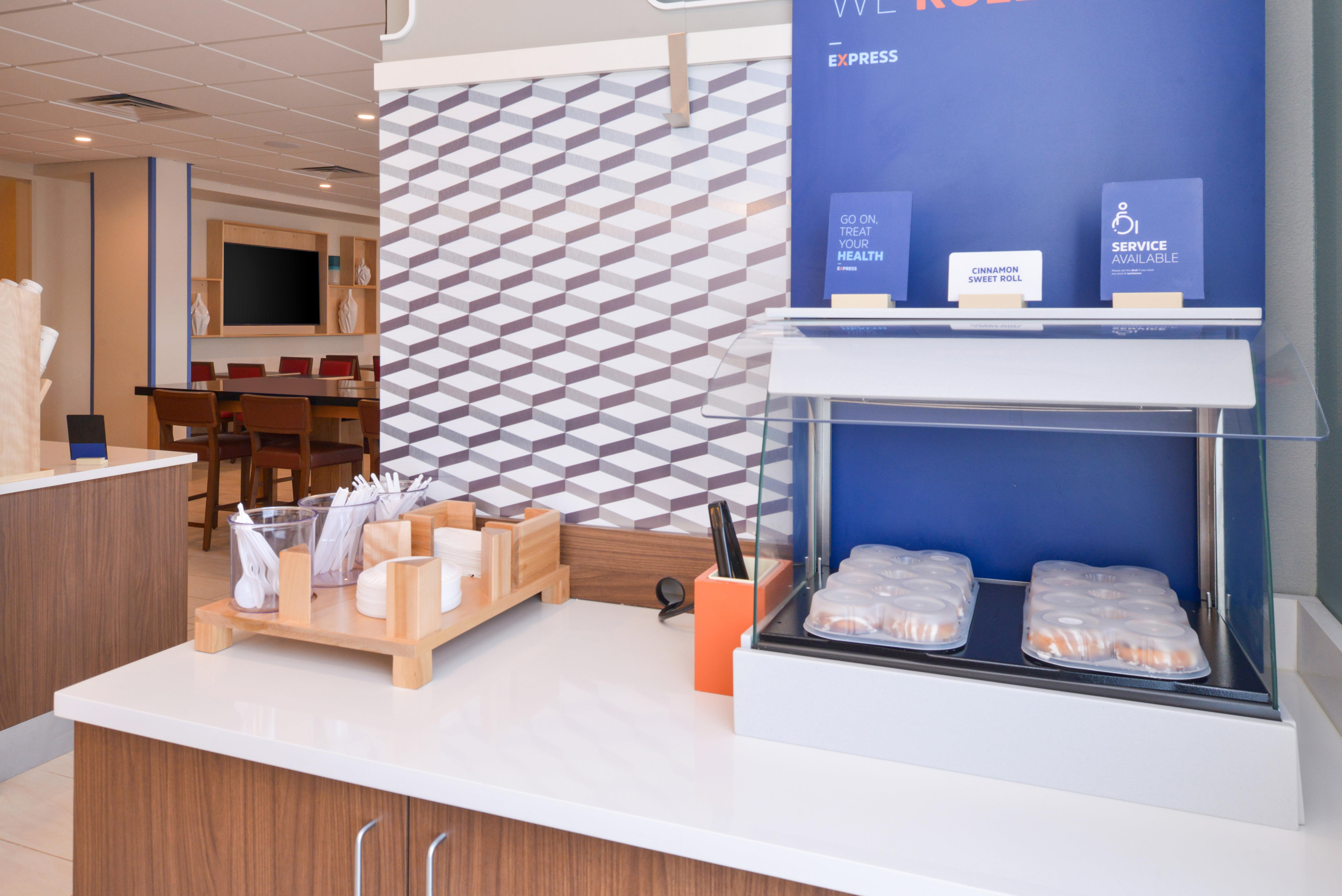 Hotel Express & - - 120th And Maple By Ihg